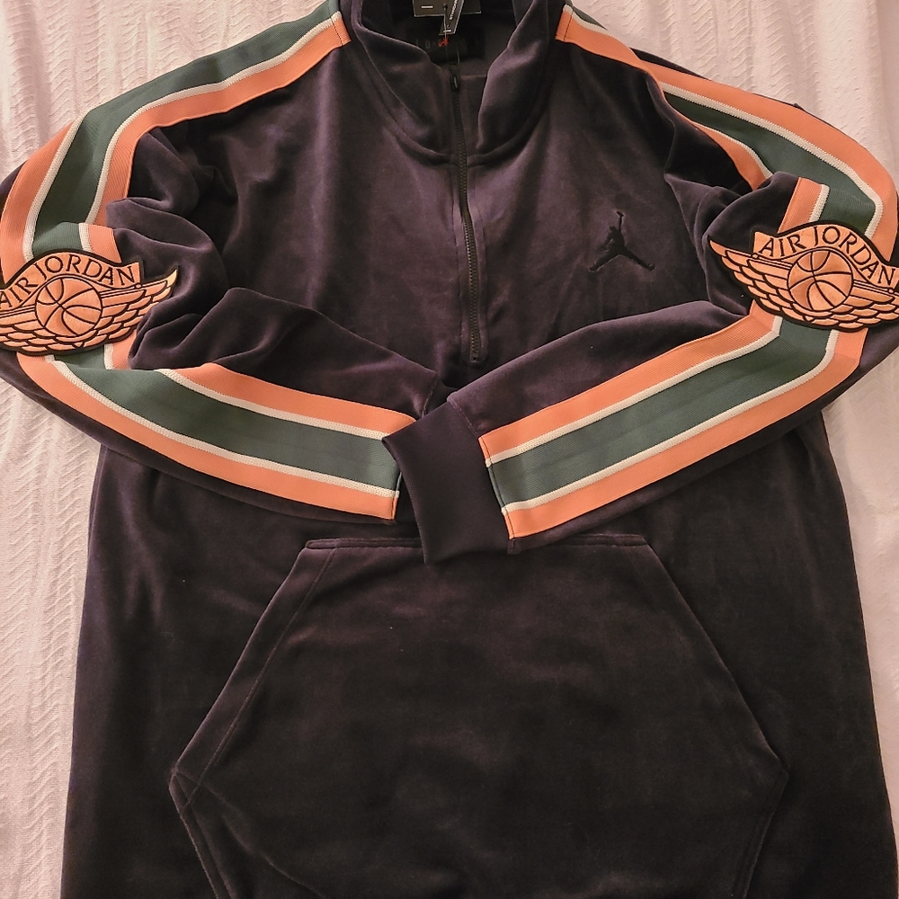 Air Jordan Wings Flight. Velour Track Jacket